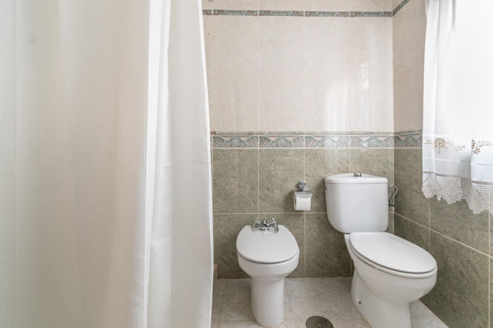 3 makuuhuone Omakotitalo myytävänä paikassa Colomera - 59 900 € (Ref: 9534323)