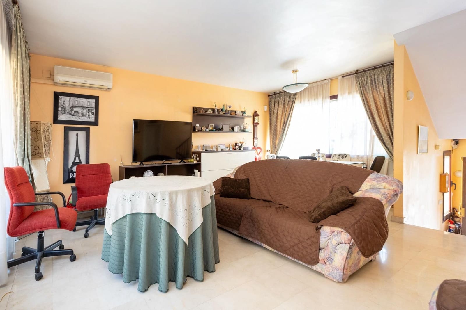 5 makuuhuone Omakotitalo myytävänä paikassa Granada kaupunki mukana 
autotalli - 400 000 € (Ref: 9534325)