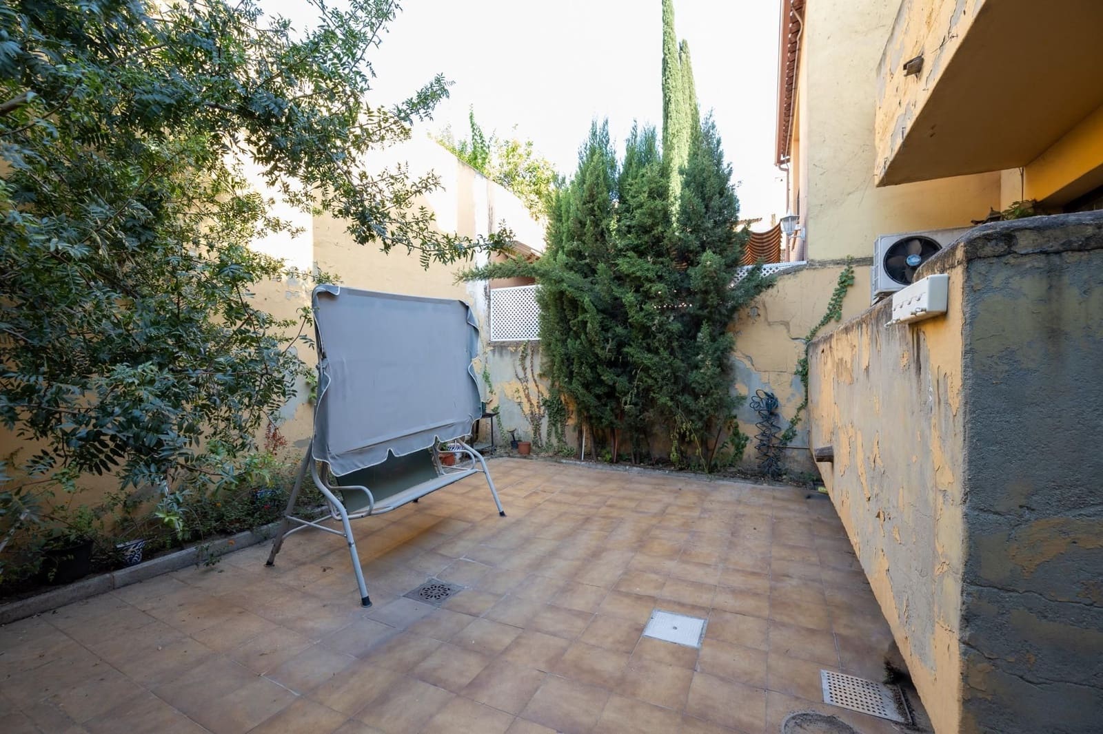 5 makuuhuone Omakotitalo myytävänä paikassa Granada kaupunki mukana 
autotalli - 400 000 € (Ref: 9534325)