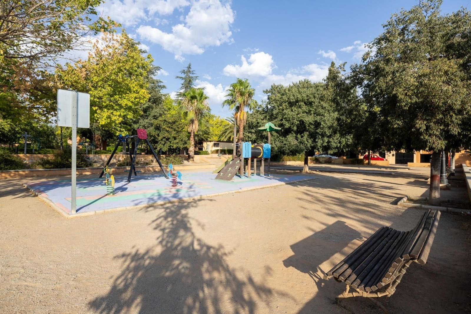 5 makuuhuone Omakotitalo myytävänä paikassa Granada kaupunki mukana 
autotalli - 400 000 € (Ref: 9534325)