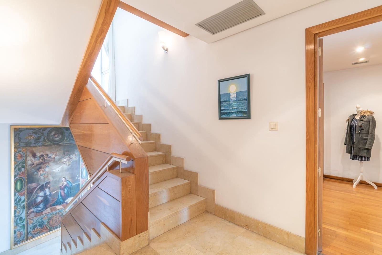 6 soveværelse Villa til salg i Granada by med swimmingpool garage - € 1.050.000 (Ref: 9534327)