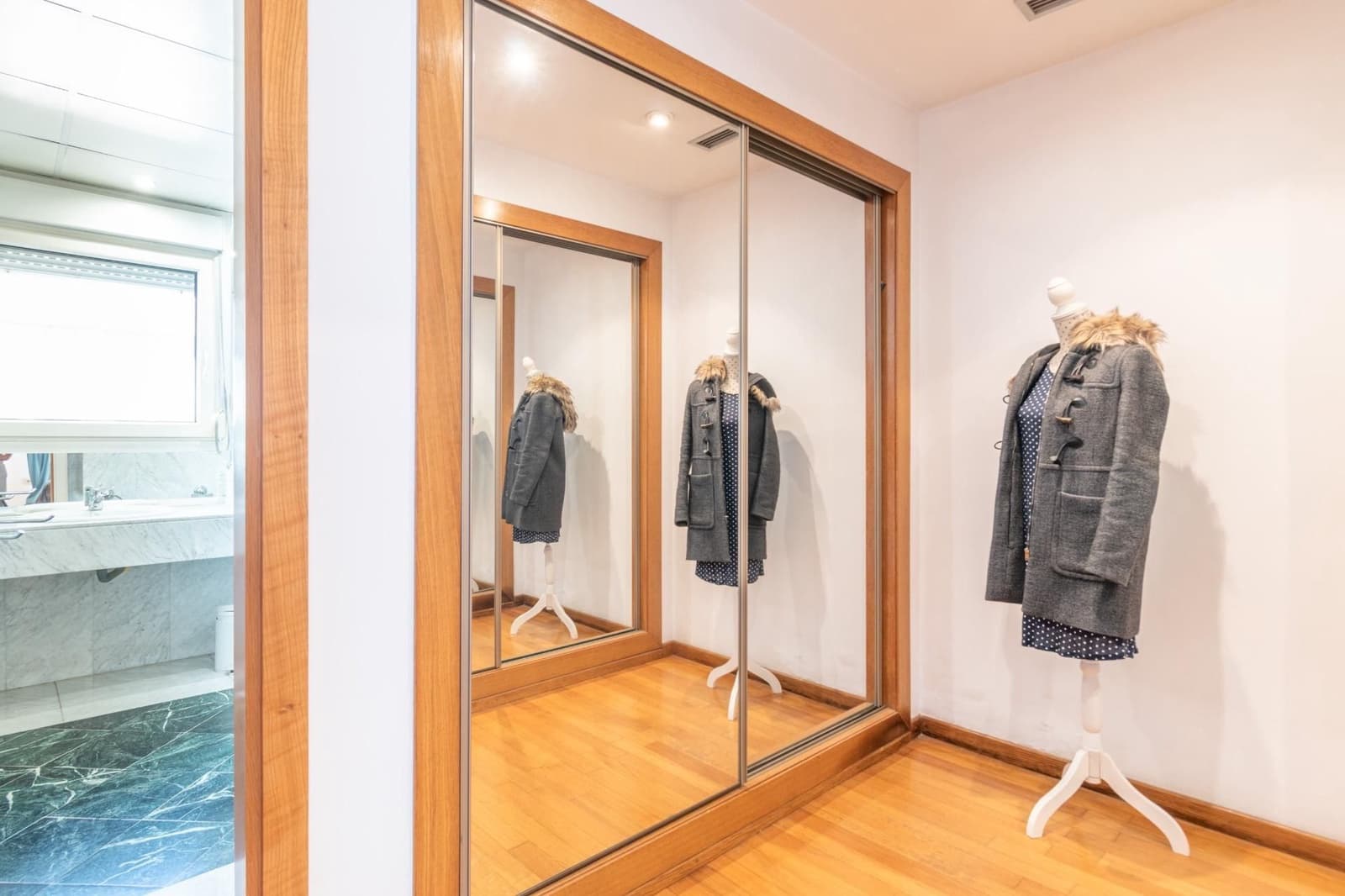 6 soveværelse Villa til salg i Granada by med swimmingpool garage - € 1.050.000 (Ref: 9534327)