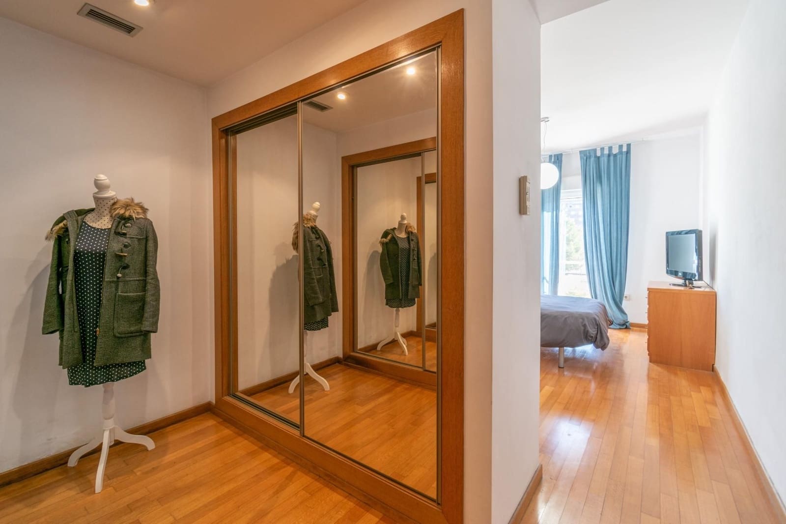 6 soveværelse Villa til salg i Granada by med swimmingpool garage - € 1.050.000 (Ref: 9534327)