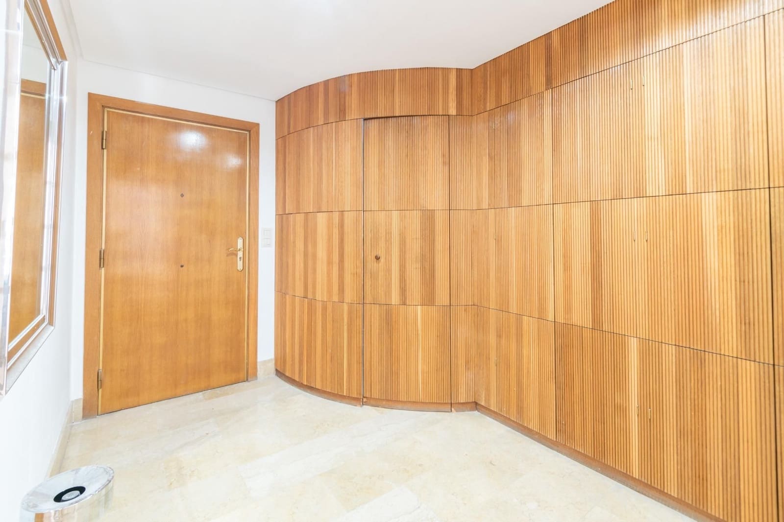 6 soveværelse Villa til salg i Granada by med swimmingpool garage - € 1.050.000 (Ref: 9534327)