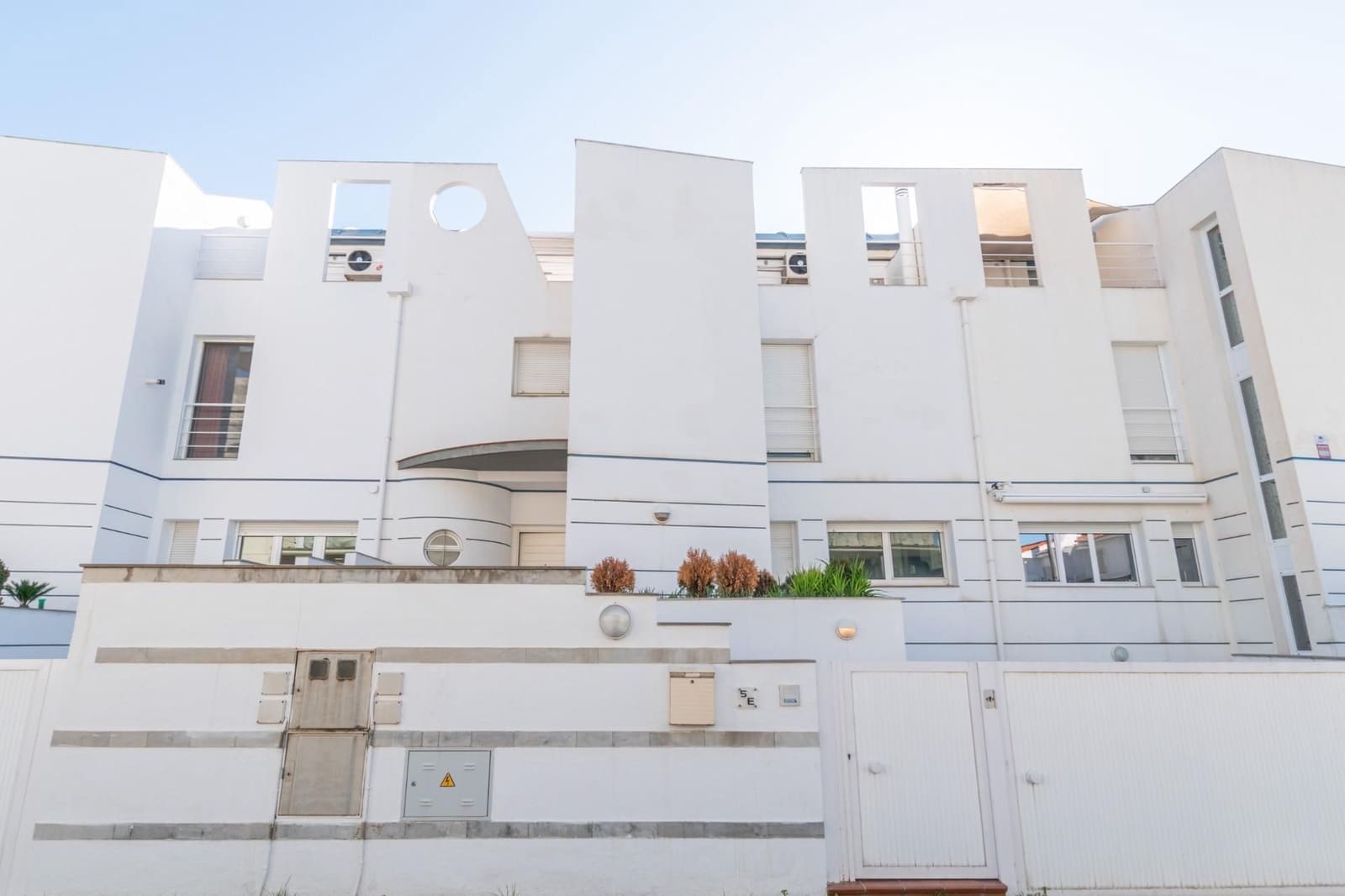 6 soveværelse Villa til salg i Granada by med swimmingpool garage - € 1.050.000 (Ref: 9534327)