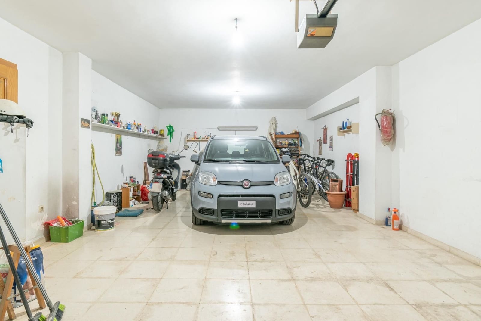 6 soveværelse Villa til salg i Granada by med swimmingpool garage - € 1.050.000 (Ref: 9534327)