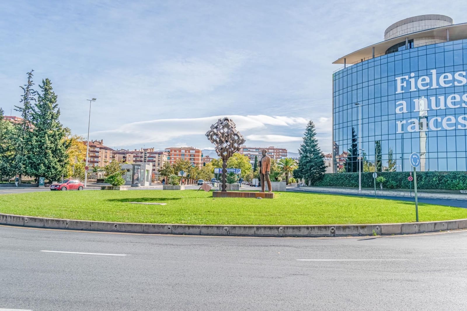 6 soveværelse Villa til salg i Granada by med swimmingpool garage - € 1.050.000 (Ref: 9534327)