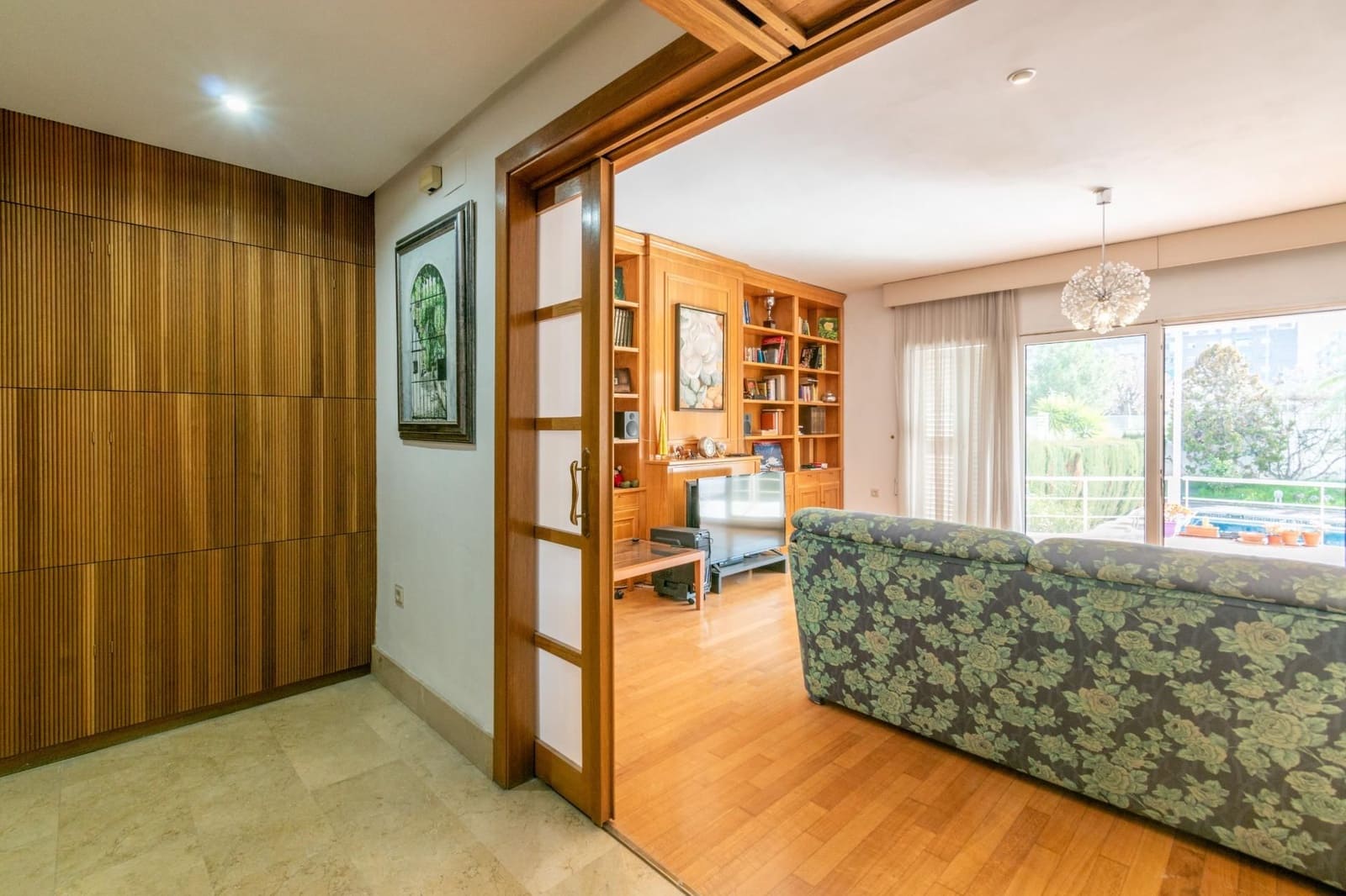 6 soveværelse Villa til salg i Granada by med swimmingpool garage - € 1.050.000 (Ref: 9534327)