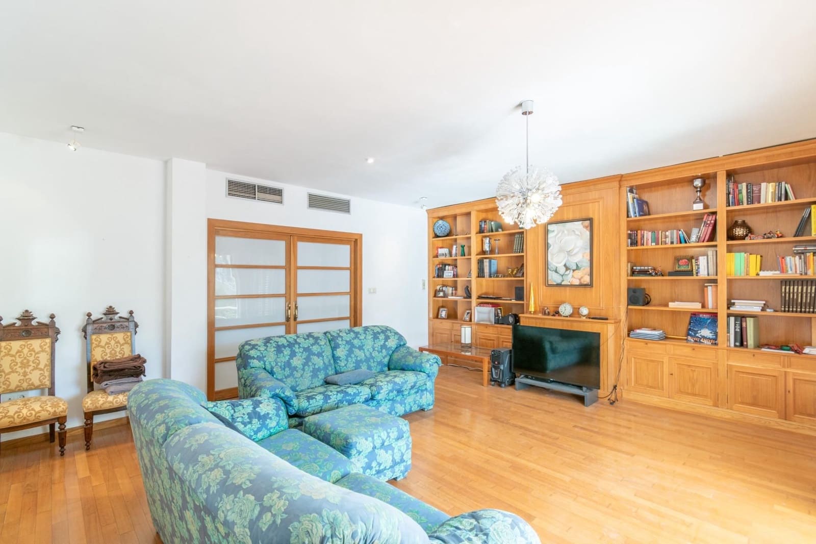 6 soveværelse Villa til salg i Granada by med swimmingpool garage - € 1.050.000 (Ref: 9534327)