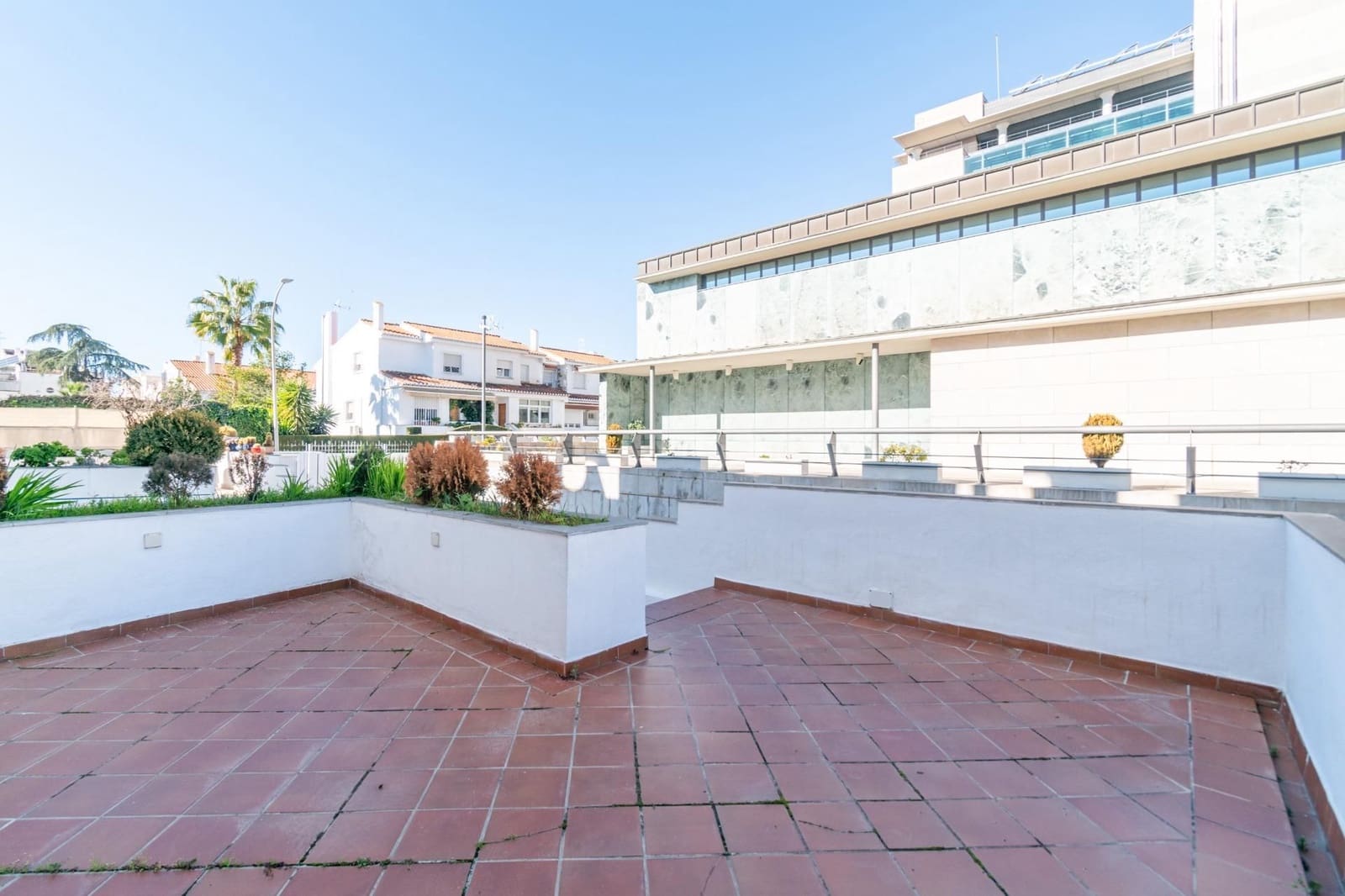 6 soveværelse Villa til salg i Granada by med swimmingpool garage - € 1.050.000 (Ref: 9534327)