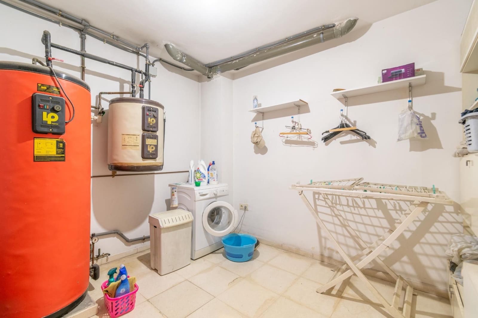 6 soveværelse Villa til salg i Granada by med swimmingpool garage - € 1.050.000 (Ref: 9534327)