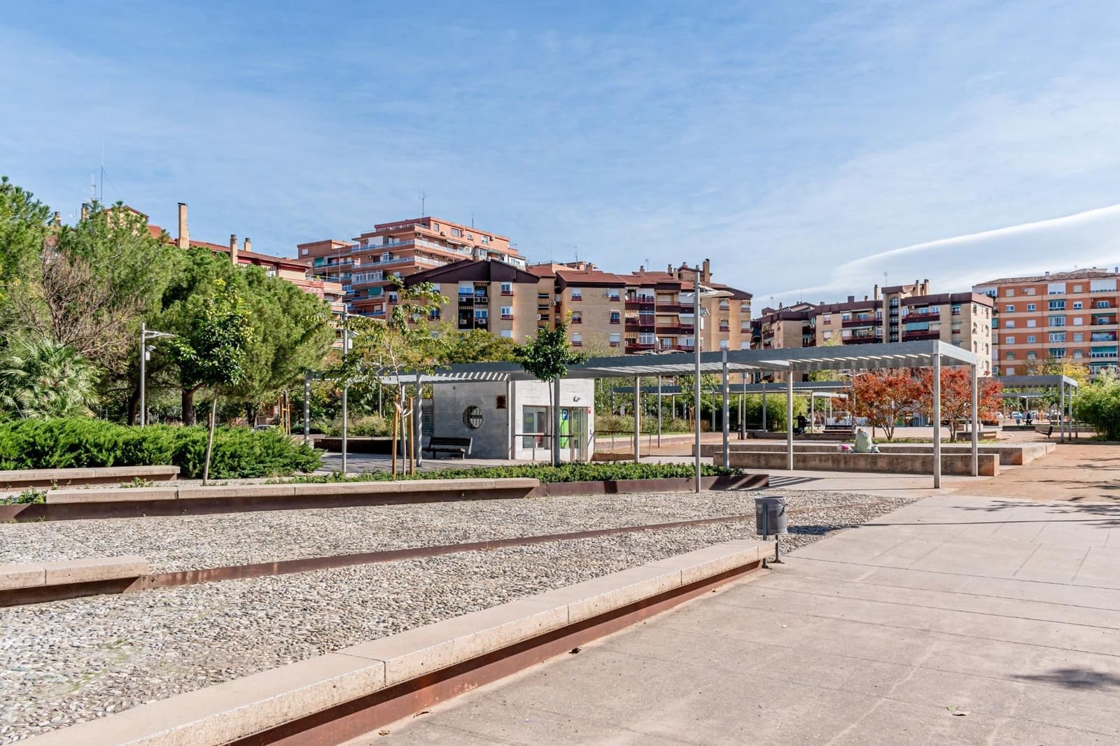 6 soveværelse Villa til salg i Granada by med swimmingpool garage - € 1.050.000 (Ref: 9534327)