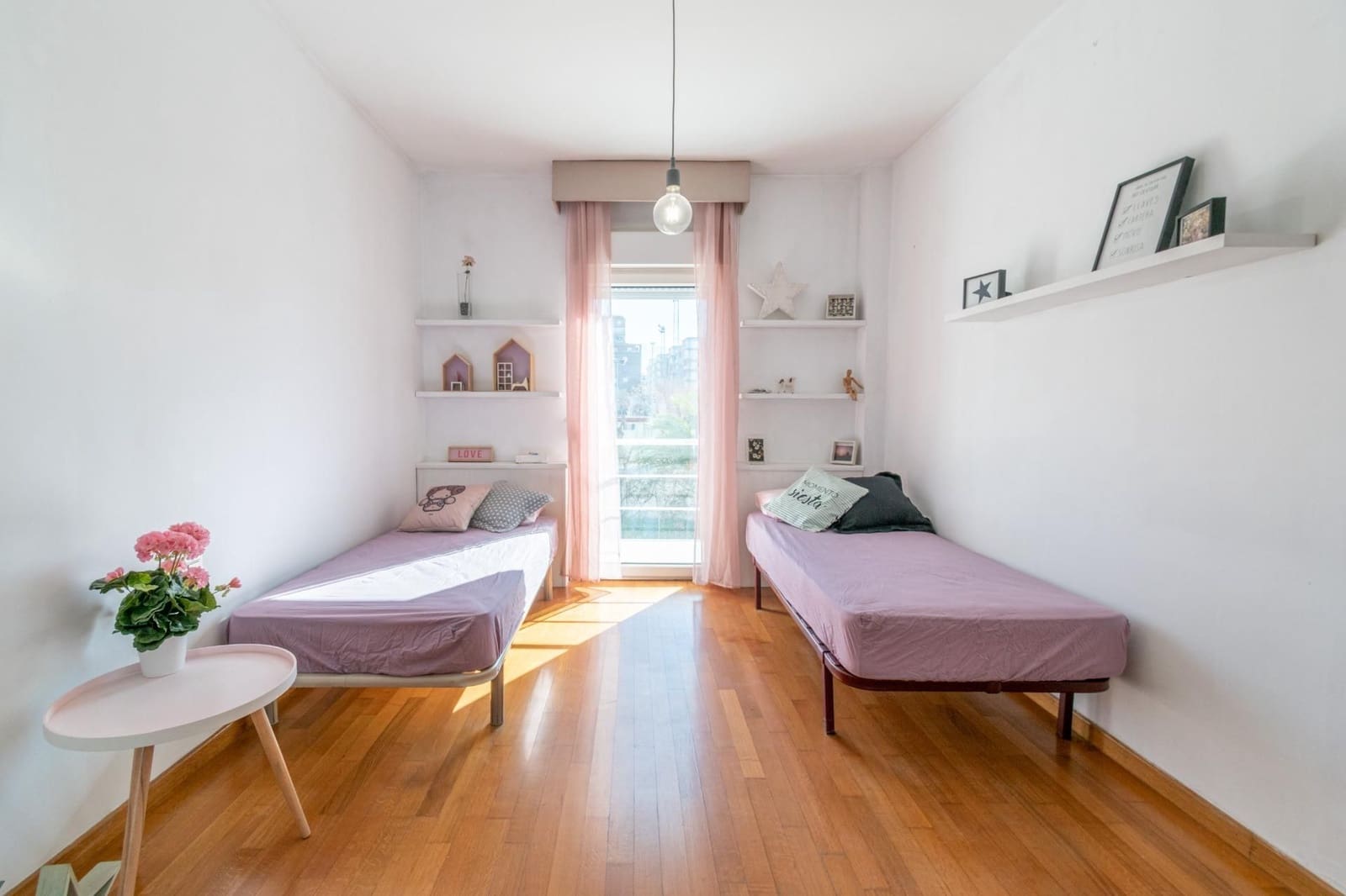 6 soveværelse Villa til salg i Granada by med swimmingpool garage - € 1.050.000 (Ref: 9534327)