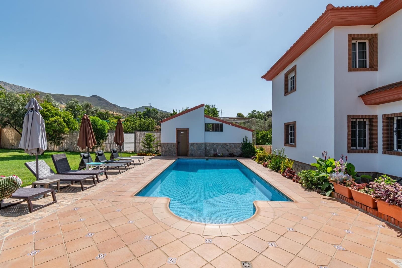 5 soveværelse Finca/Landehus til salg i Orgiva med swimmingpool garage - € 580.000 (Ref: 9534329)