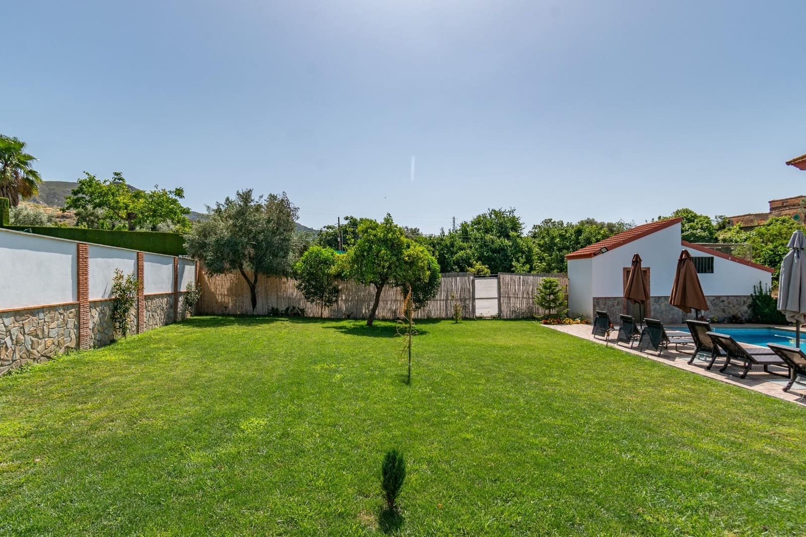 5 soveværelse Finca/Landehus til salg i Orgiva med swimmingpool garage - € 580.000 (Ref: 9534329)