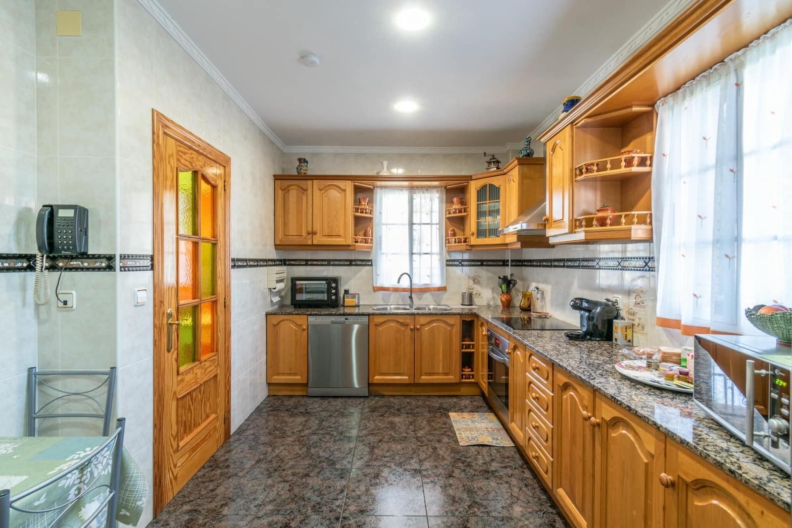 5 soveværelse Finca/Landehus til salg i Orgiva med swimmingpool garage - € 580.000 (Ref: 9534329)