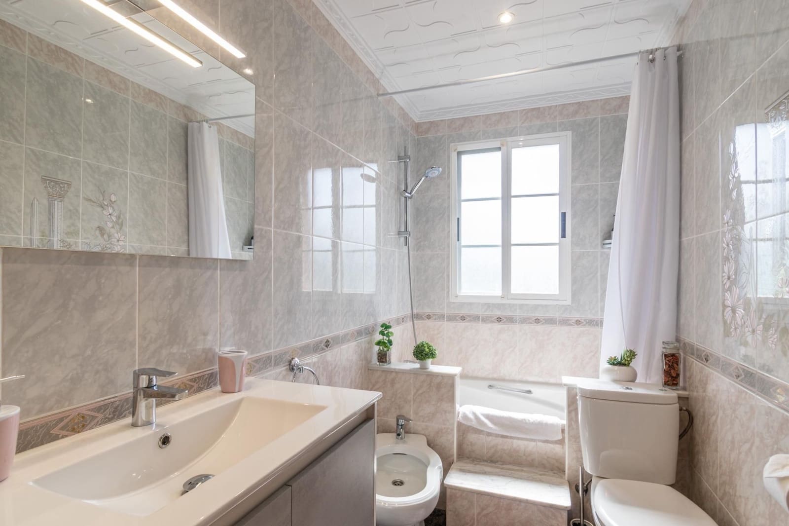 5 soveværelse Finca/Landehus til salg i Orgiva med swimmingpool garage - € 580.000 (Ref: 9534329)