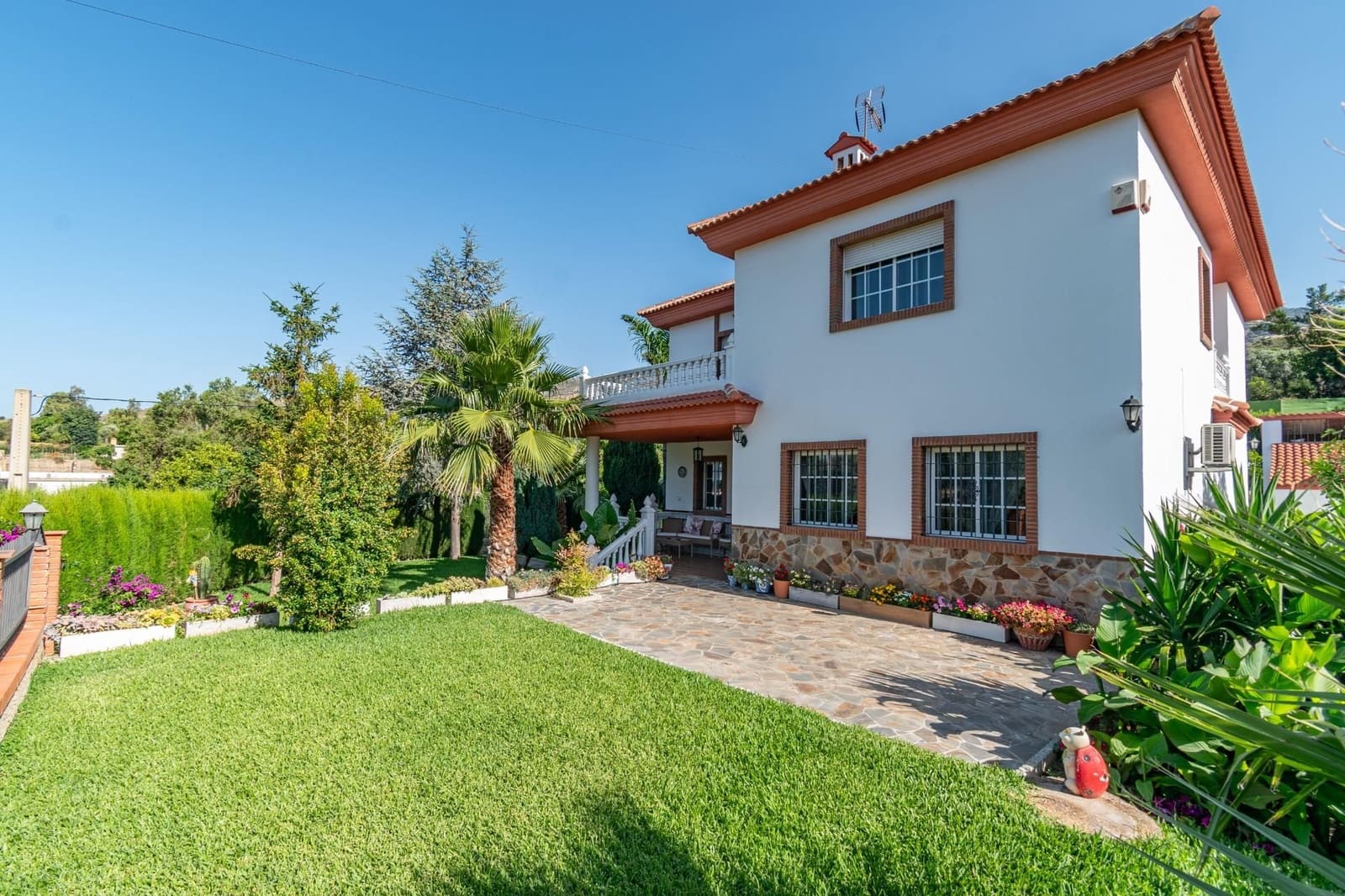 5 soveværelse Finca/Landehus til salg i Orgiva med swimmingpool garage - € 580.000 (Ref: 9534329)