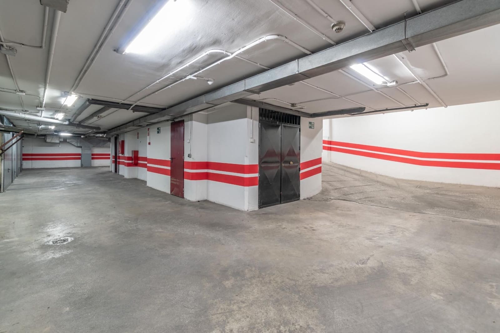 Garage te koop in Granada stad - € 25.000 (Ref: 9534331)