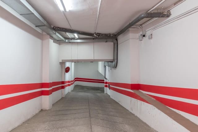 Garage te koop in Camino de Ronda - Rosaleda, Granada stad - € 25.000 (Ref: 9534331)