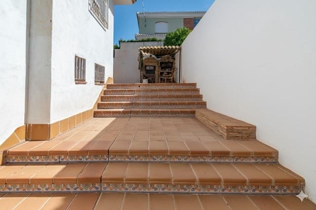 4 makuuhuone Huvila myytävänä paikassa Otura mukana uima-altaan 
autotalli - 398 000 € (Ref: 9534332)