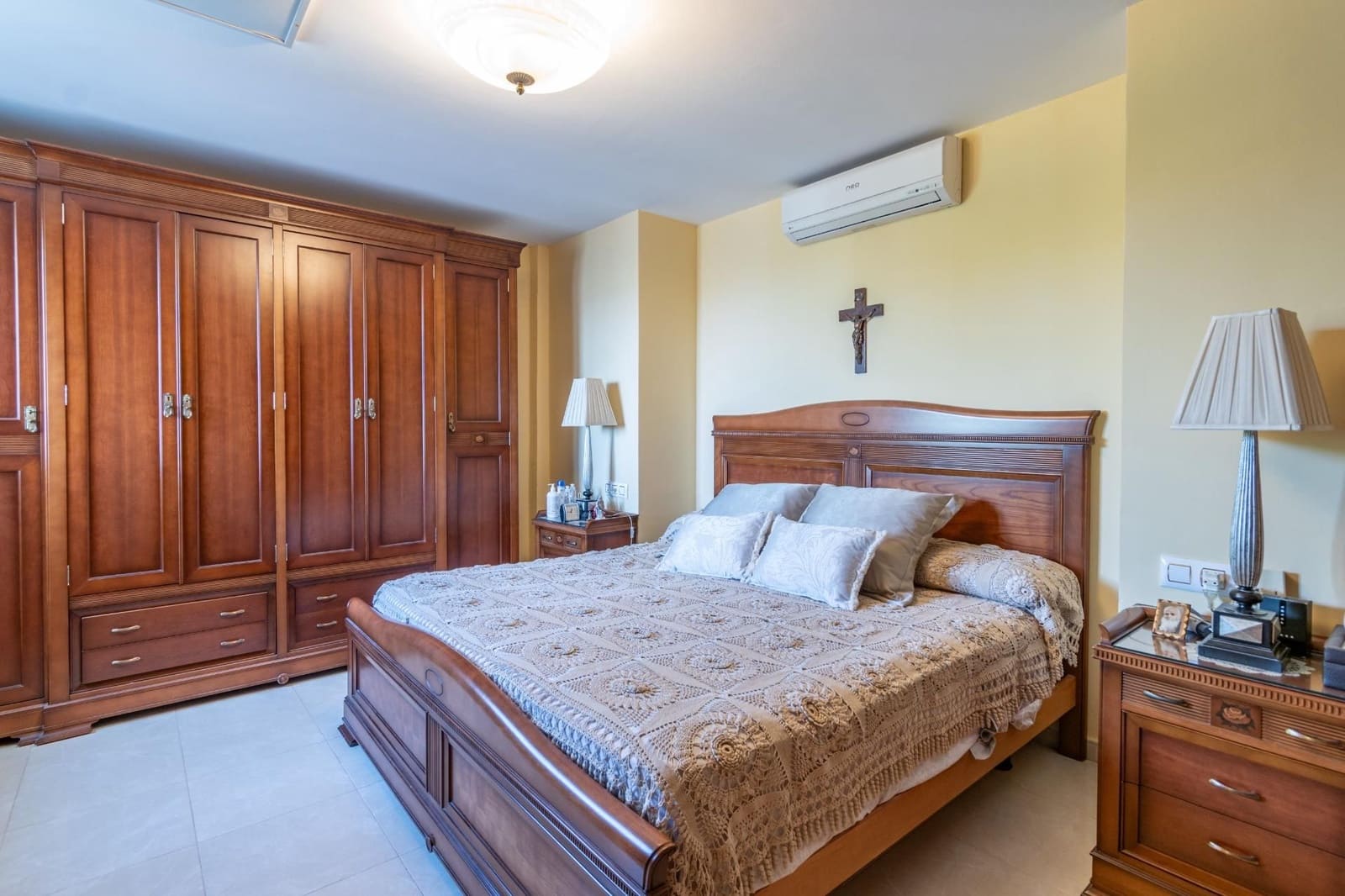 4 Zimmer Villa zu verkaufen in Otura mit Pool Garage - 398.000 € (Ref: 9534332)