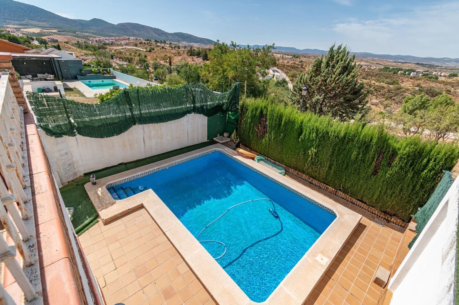 4 Zimmer Villa zu verkaufen in Otura mit Pool Garage - 398.000 € (Ref: 9534332)