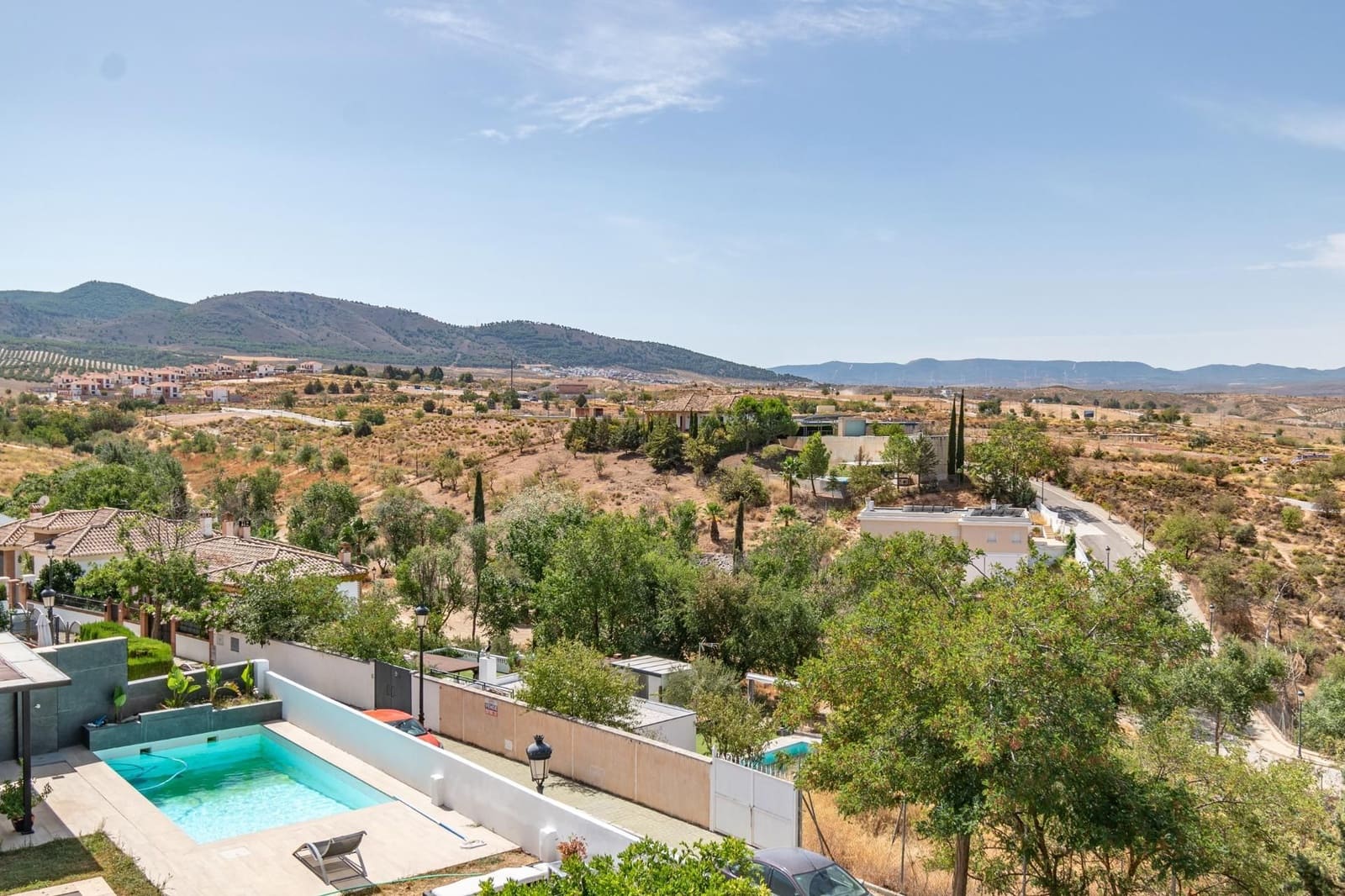 4 Zimmer Villa zu verkaufen in Otura mit Pool Garage - 398.000 € (Ref: 9534332)