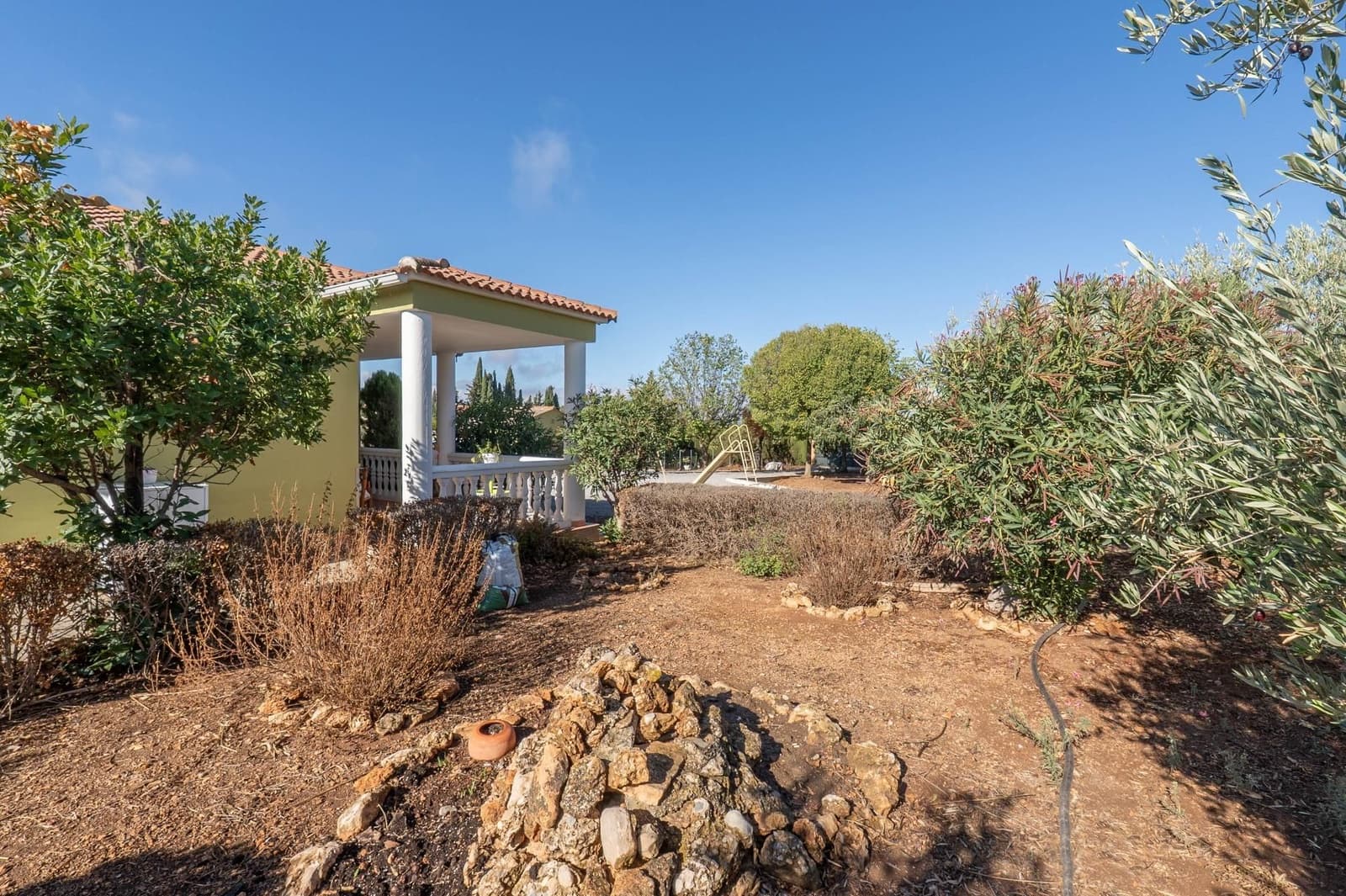 2 soveværelse Finca/Landehus til salg i Moraleda de Zafayona med garage - € 199.900 (Ref: 9534333)