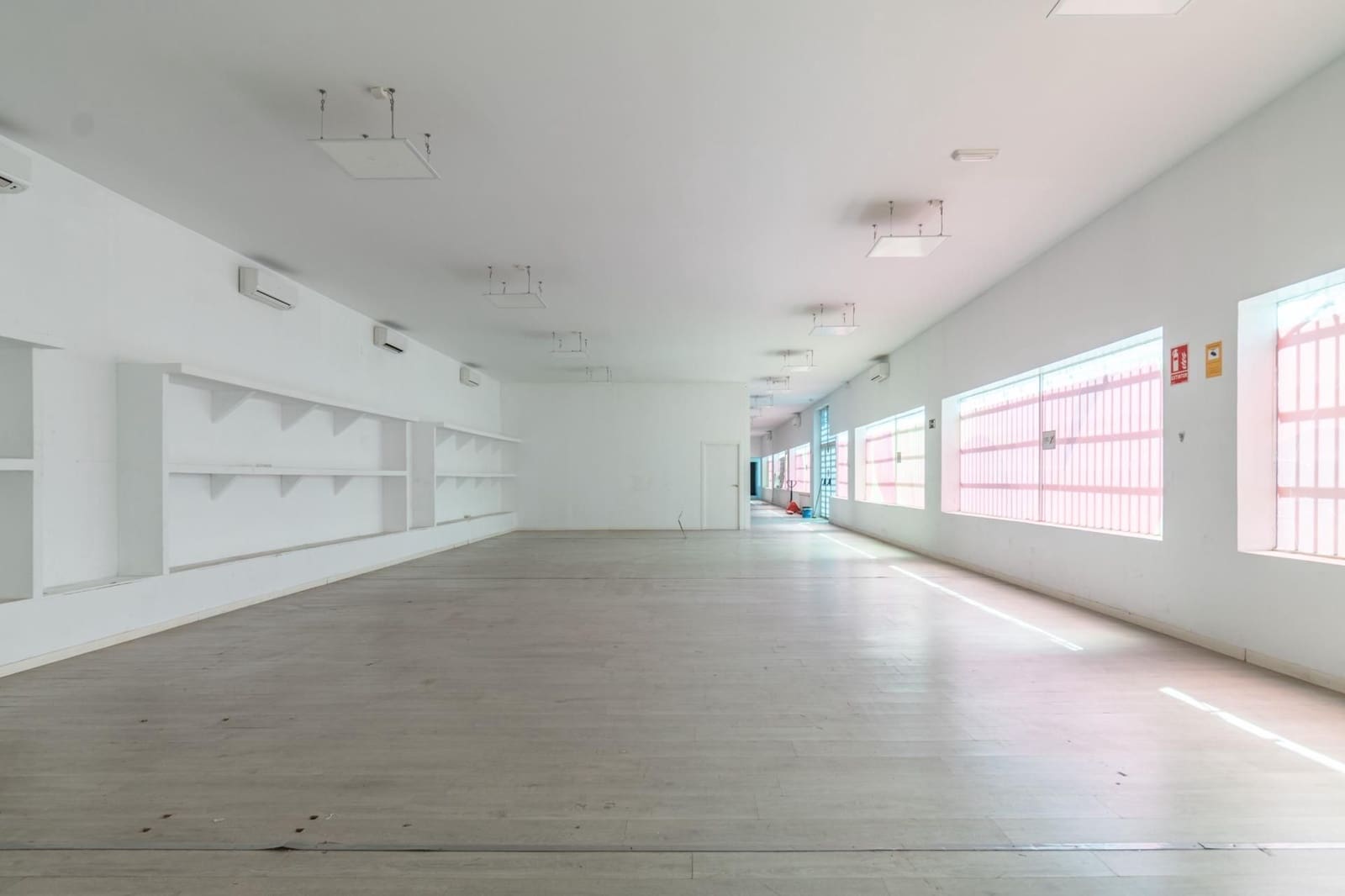 Local Commercial à vendre à Pulianas - 1 200 000 € (Ref: 9534335)