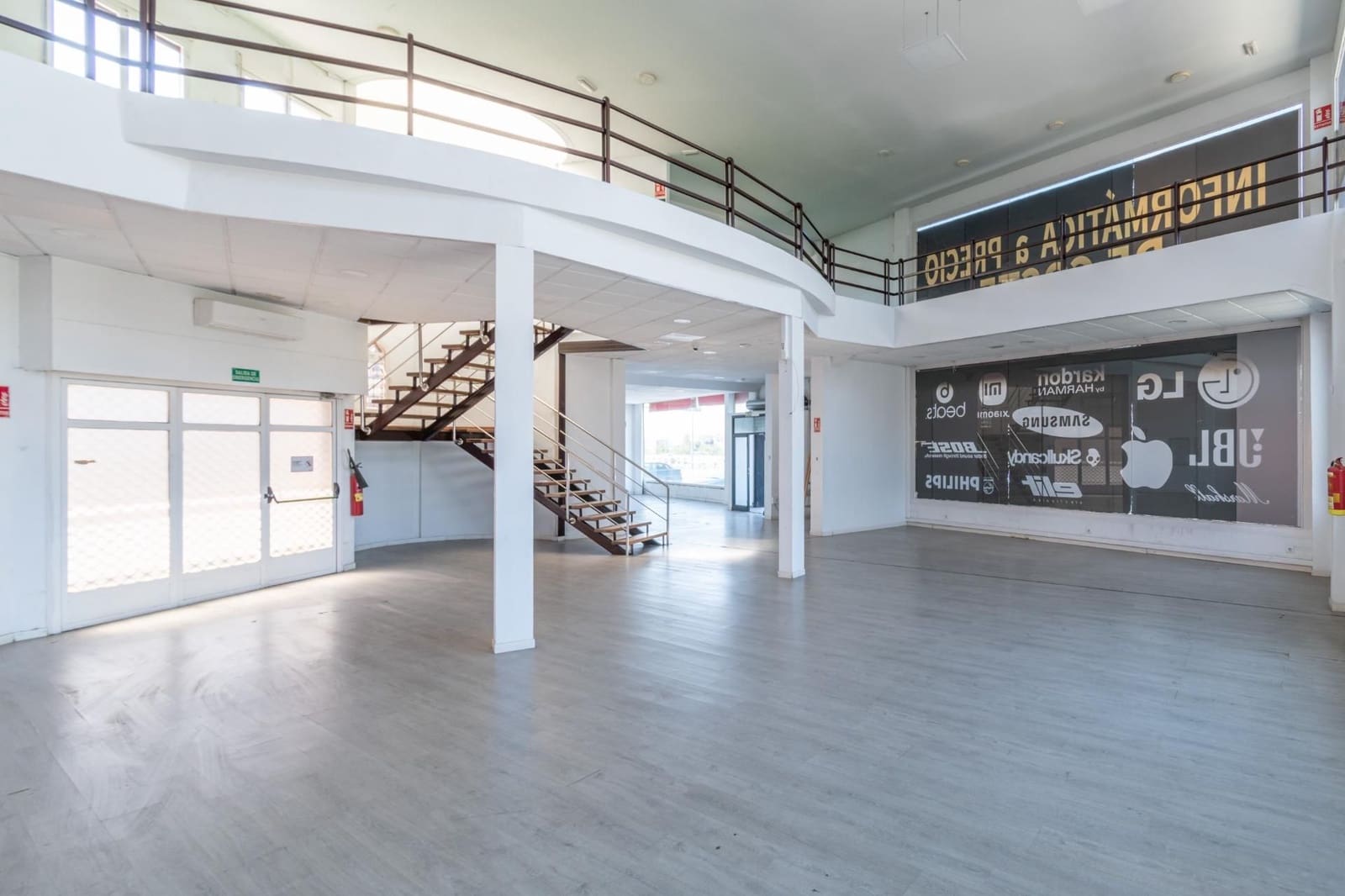 Local Commercial à vendre à Pulianas - 1 200 000 € (Ref: 9534335)