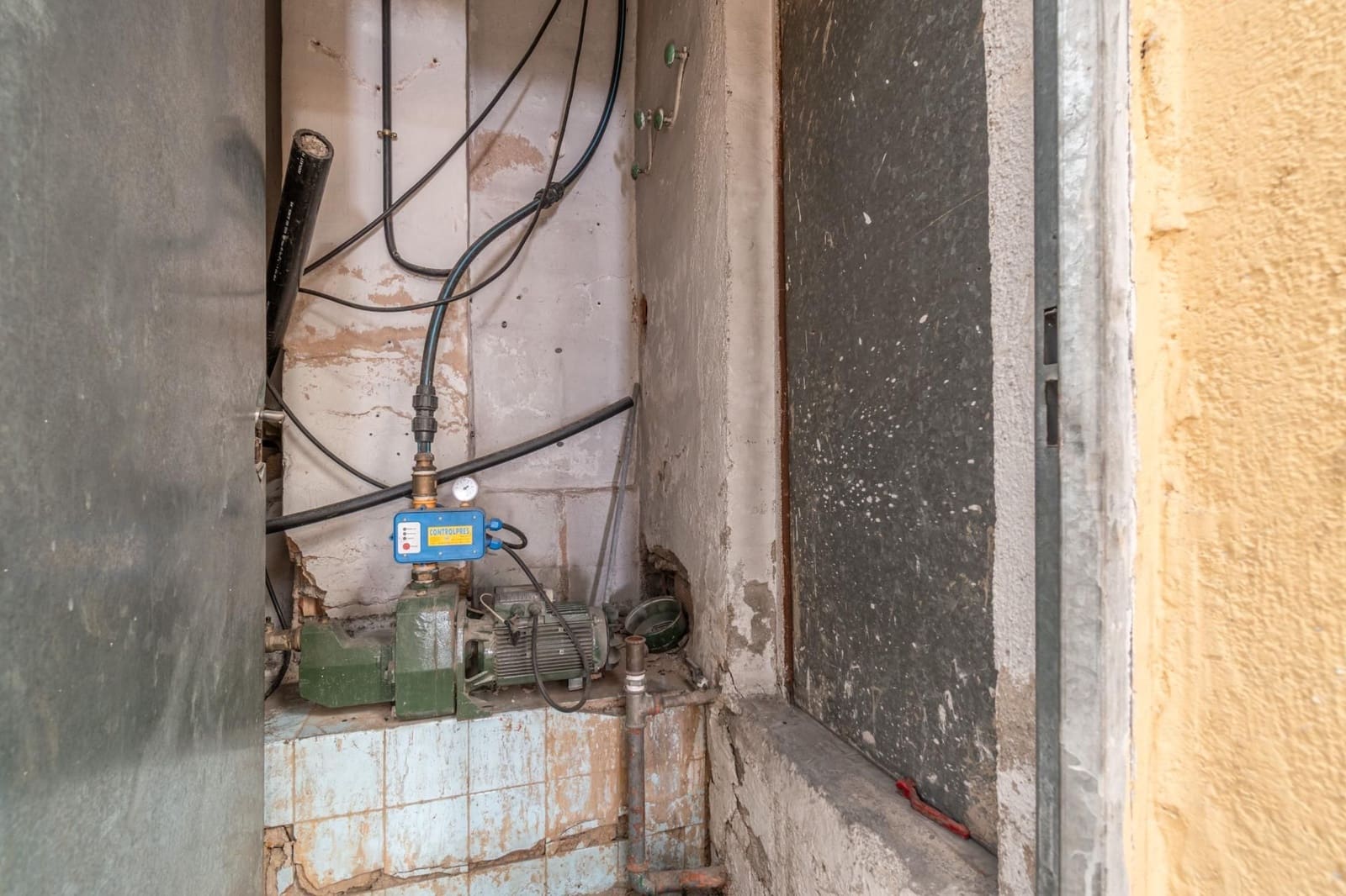 Local Commercial à vendre à Pulianas - 1 200 000 € (Ref: 9534335)