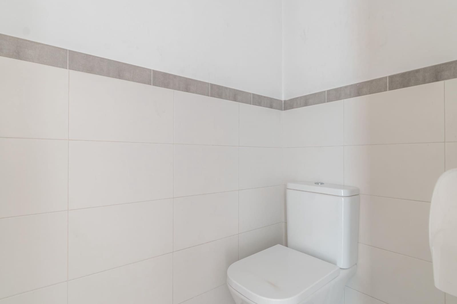 Commercial for sale in Pulianas - € 1,200,000 (Ref: 9534335)