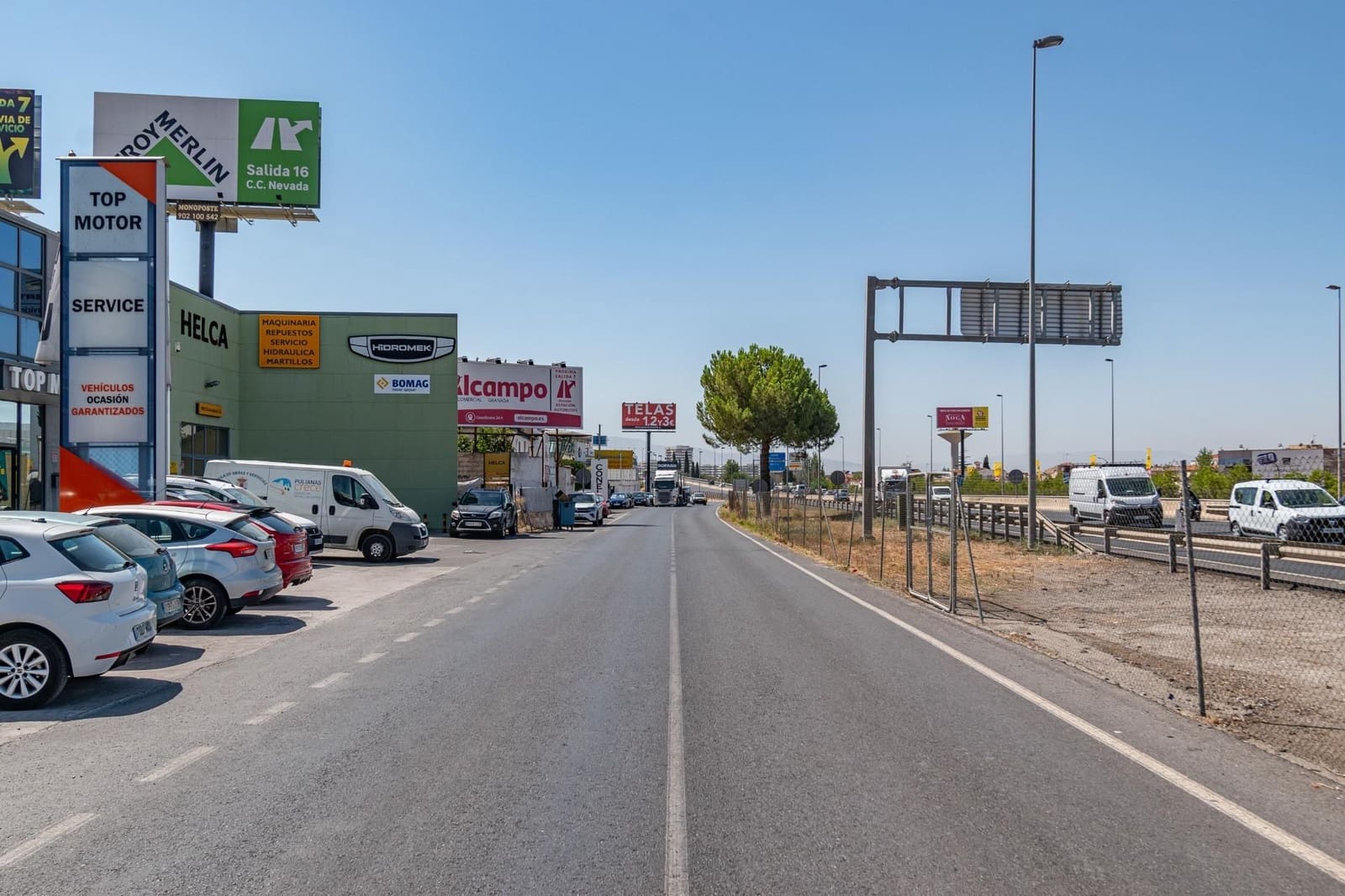 Commercial for sale in Pulianas - € 1,200,000 (Ref: 9534335)