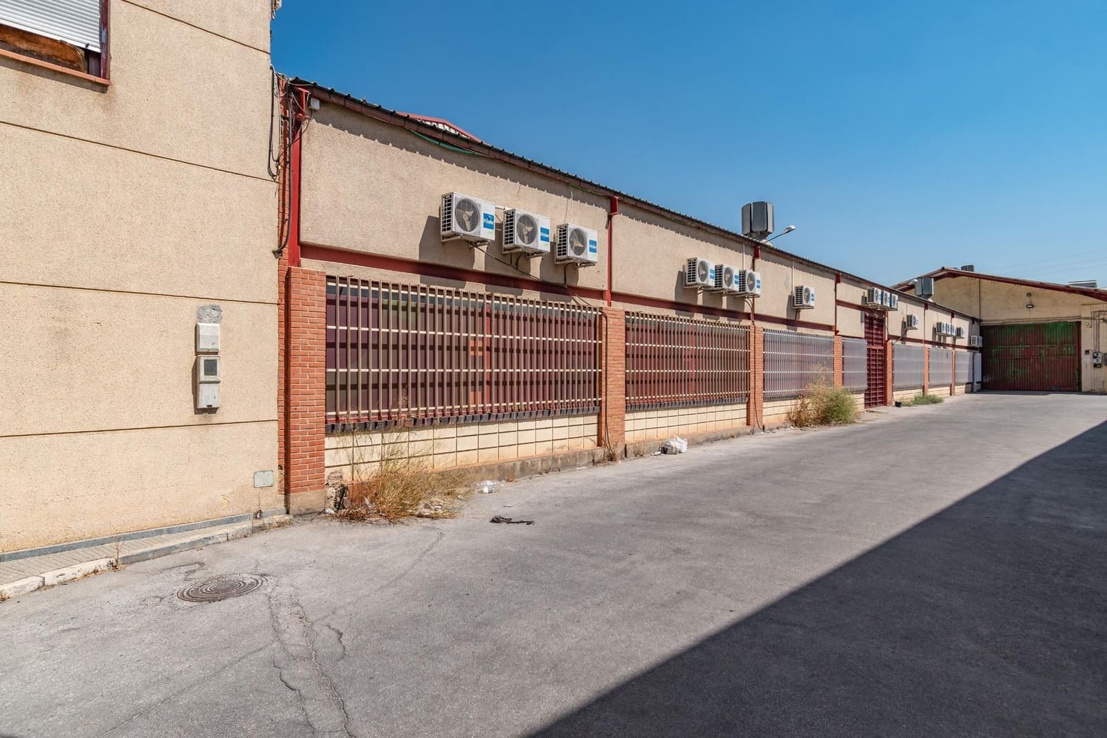 Commercial for sale in Pulianas - € 1,200,000 (Ref: 9534335)