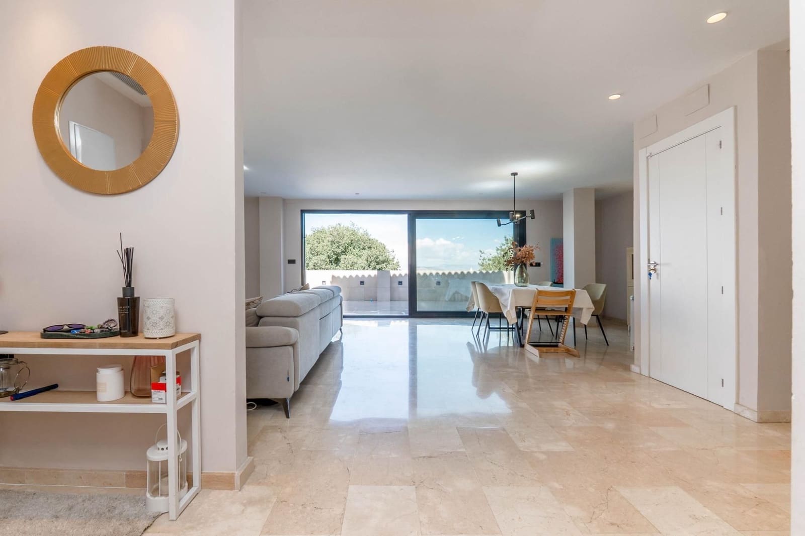 3 soveværelse Semi-Rækkehus til salg i Cajar med garage - € 379.000 (Ref: 9534336)