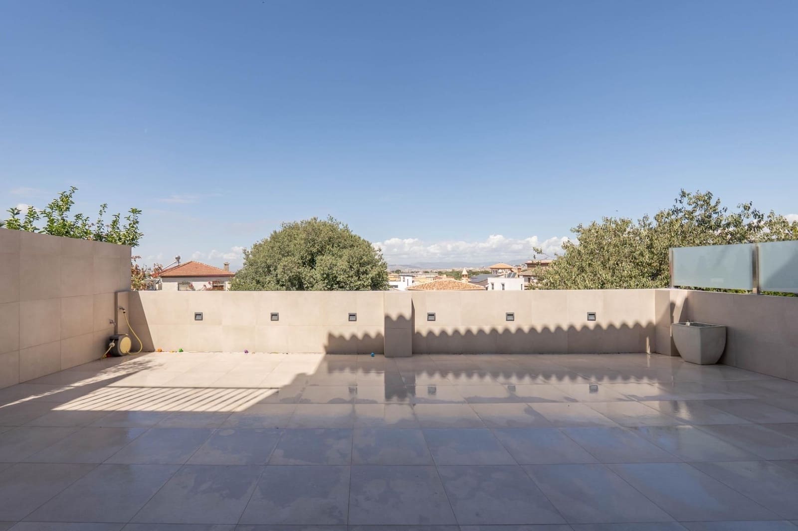 3 soveværelse Semi-Rækkehus til salg i Cajar med garage - € 379.000 (Ref: 9534336)