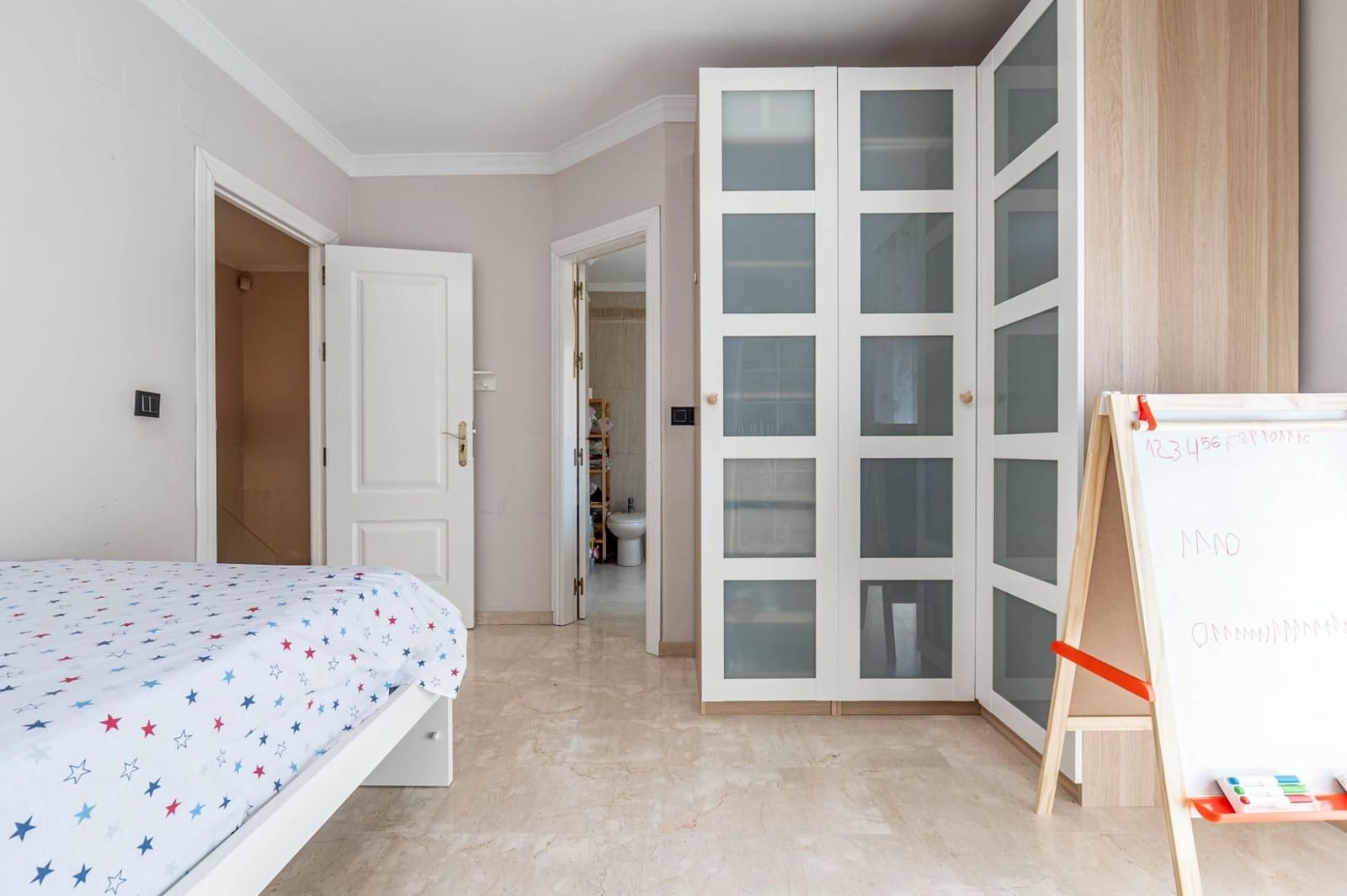 3 soveværelse Semi-Rækkehus til salg i Cajar med garage - € 379.000 (Ref: 9534336)