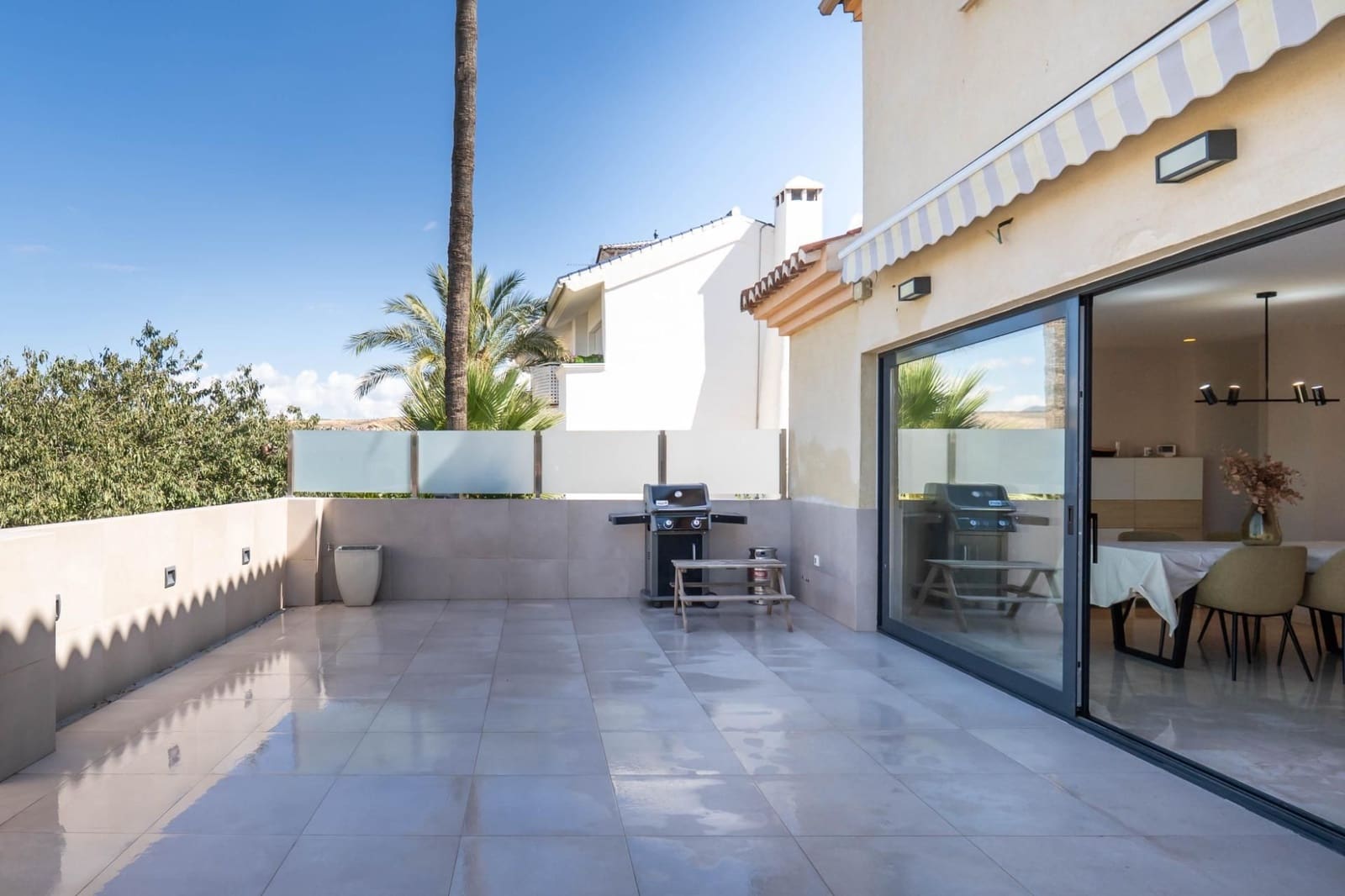 3 soveværelse Semi-Rækkehus til salg i Cajar med garage - € 379.000 (Ref: 9534336)