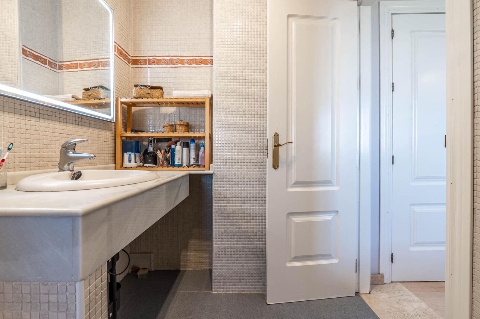 3 soveværelse Semi-Rækkehus til salg i Cajar med garage - € 379.000 (Ref: 9534336)