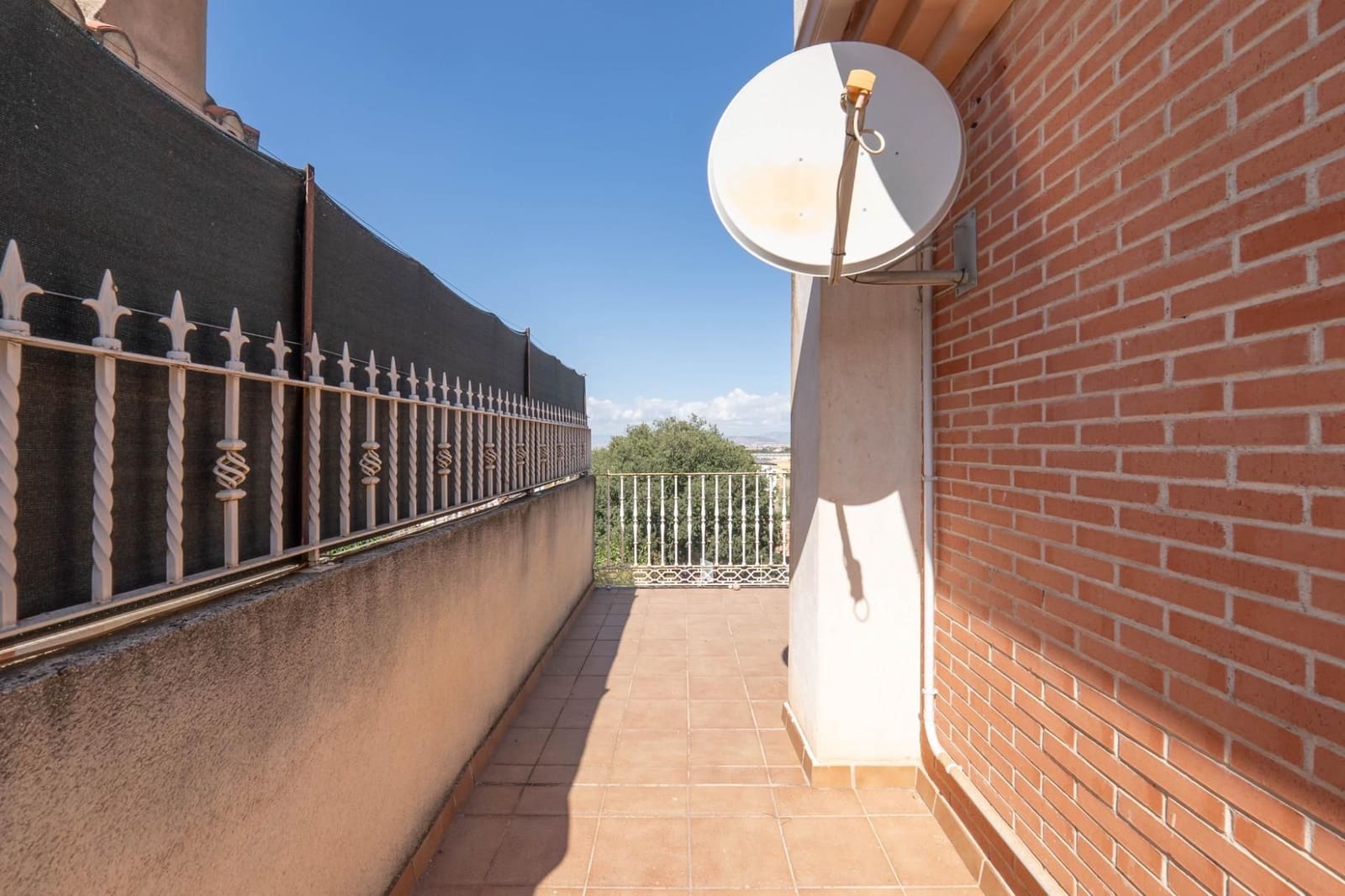 3 soveværelse Semi-Rækkehus til salg i Cajar med garage - € 379.000 (Ref: 9534336)