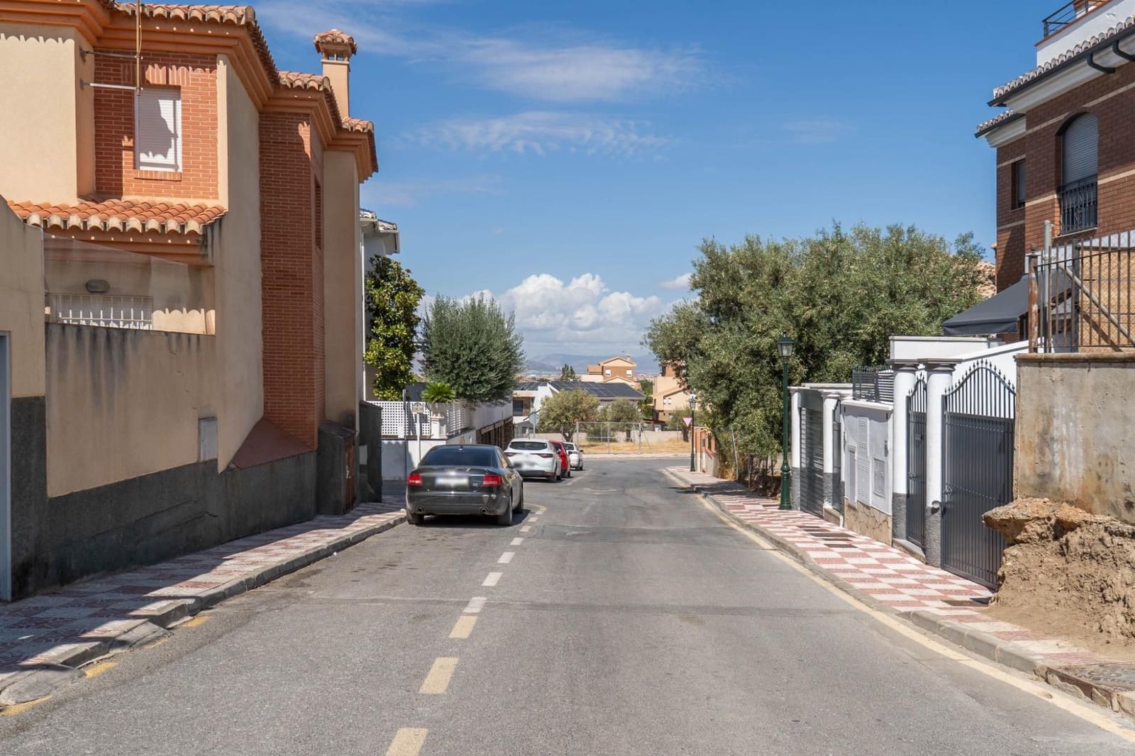 3 soveværelse Semi-Rækkehus til salg i Cajar med garage - € 379.000 (Ref: 9534336)