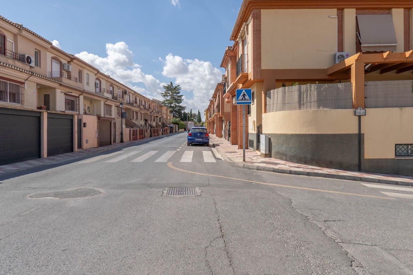 3 soveværelse Semi-Rækkehus til salg i Cajar med garage - € 379.000 (Ref: 9534336)