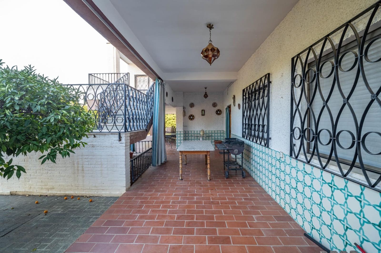 6 bedroom Villa for sale in Huetor Vega with pool garage - € 1,100,000 (Ref: 9534340)