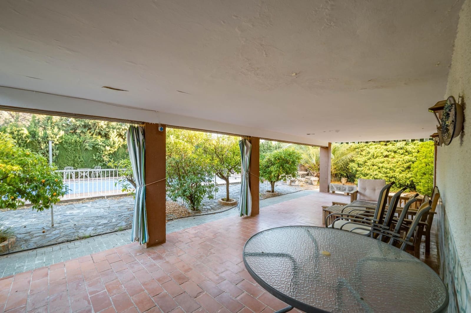 6 bedroom Villa for sale in Huetor Vega with pool garage - € 1,100,000 (Ref: 9534340)