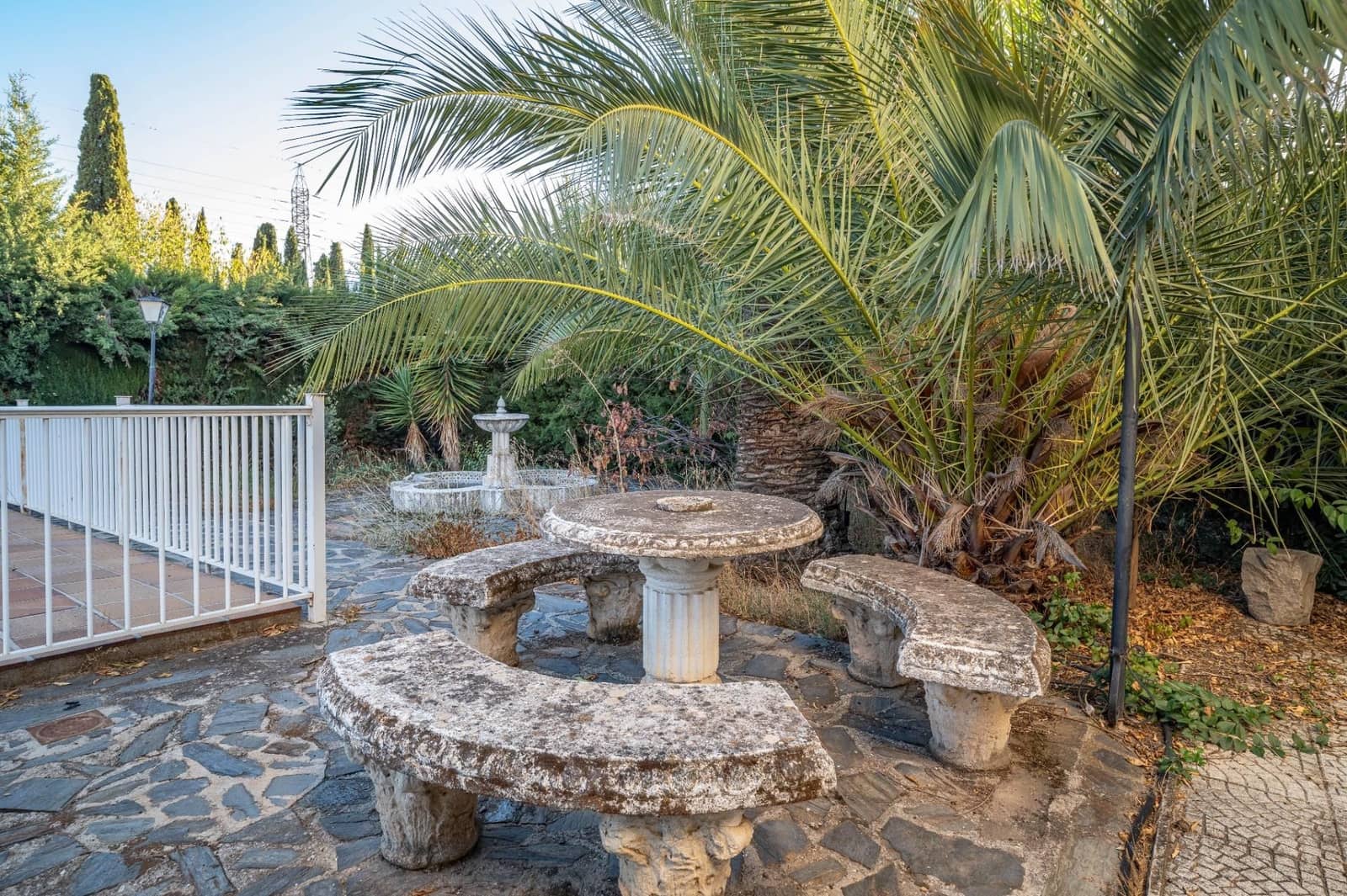 6 bedroom Villa for sale in Huetor Vega with pool garage - € 1,100,000 (Ref: 9534340)