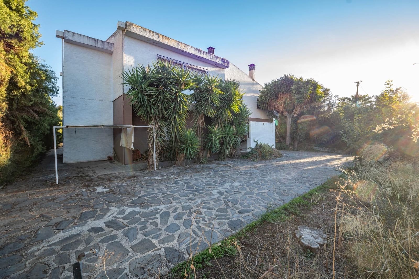 6 bedroom Villa for sale in Huetor Vega with pool garage - € 1,100,000 (Ref: 9534340)