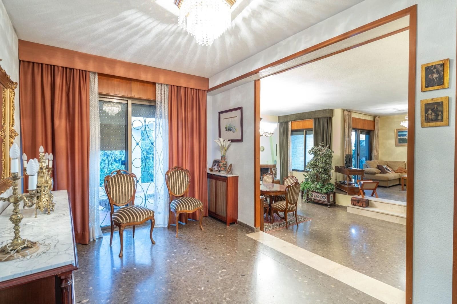 6 bedroom Villa for sale in Huetor Vega with pool garage - € 1,100,000 (Ref: 9534340)