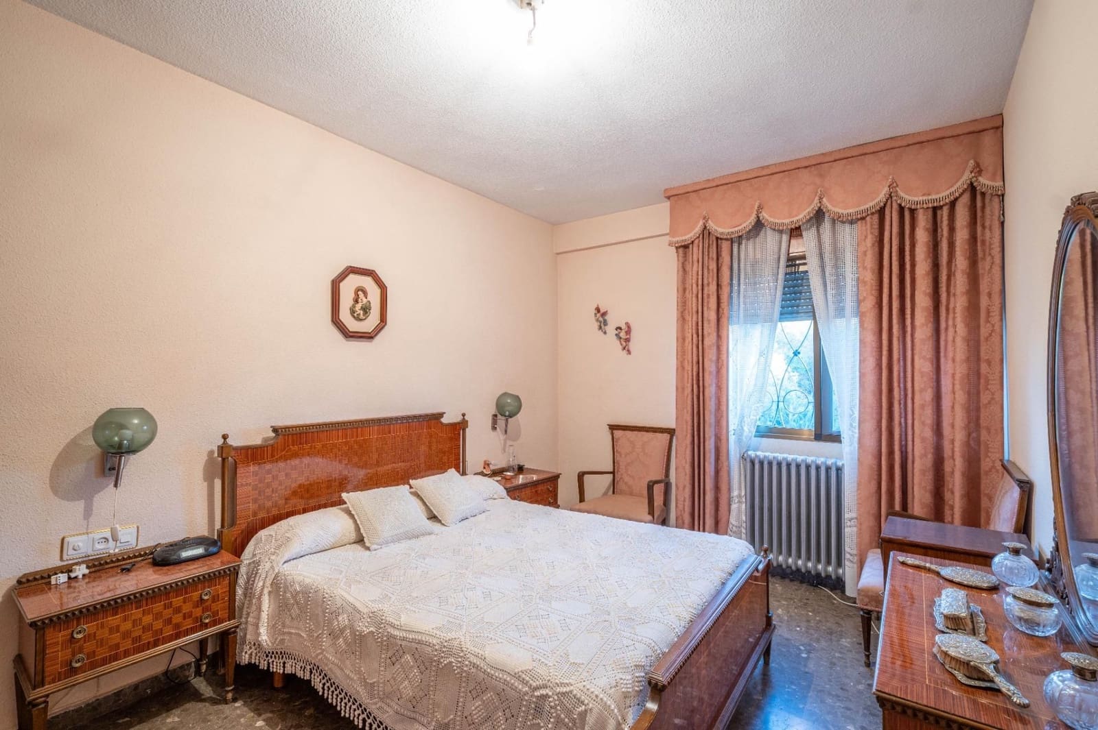 6 bedroom Villa for sale in Huetor Vega with pool garage - € 1,100,000 (Ref: 9534340)