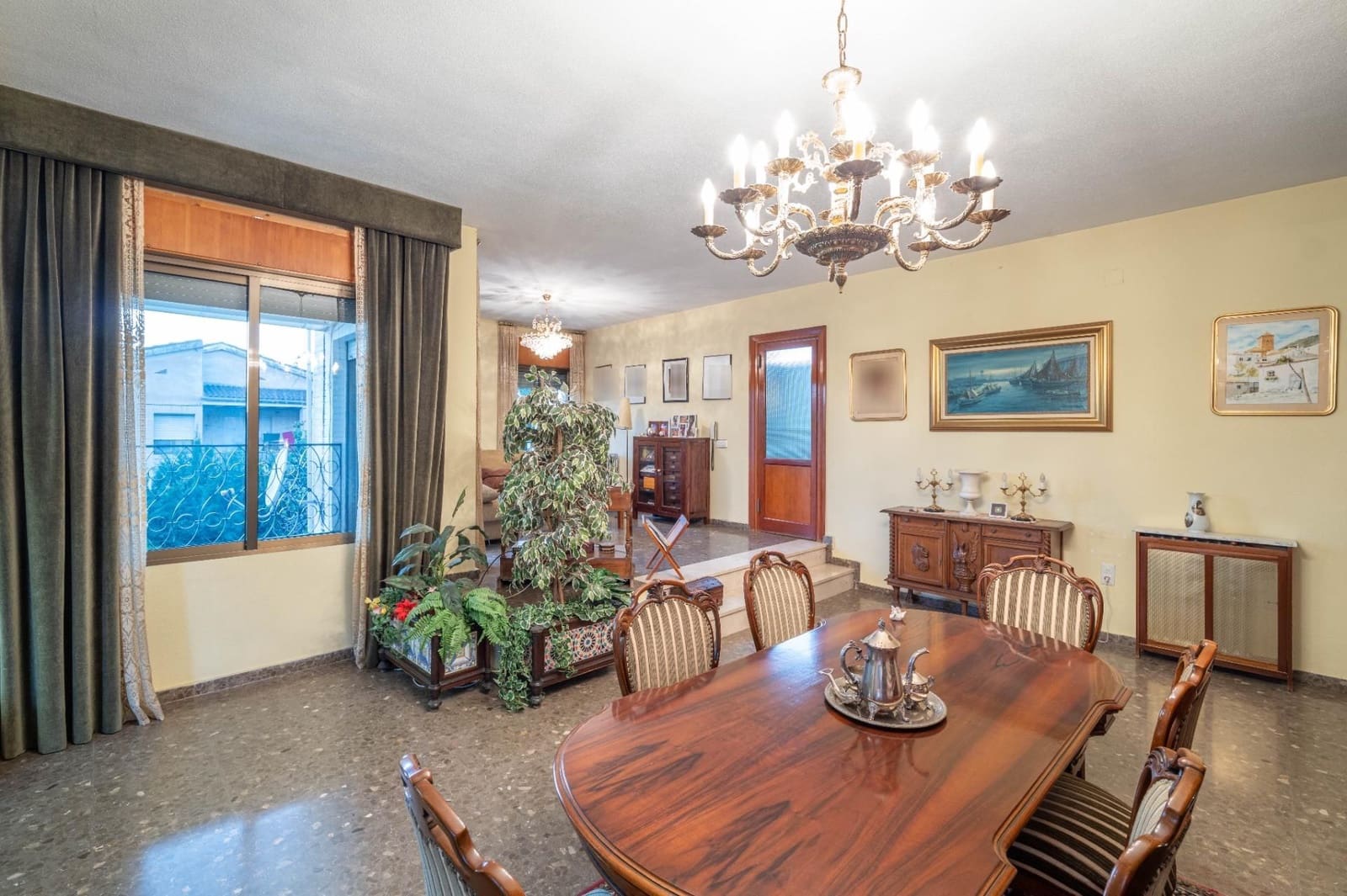 6 bedroom Villa for sale in Huetor Vega with pool garage - € 1,100,000 (Ref: 9534340)